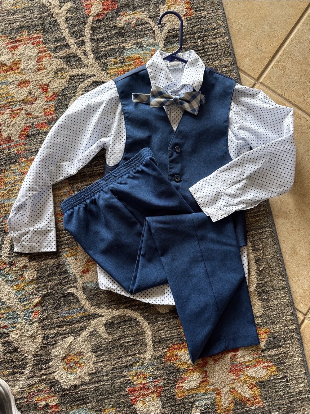 Clean navy boys size 8 vest and trouser set
